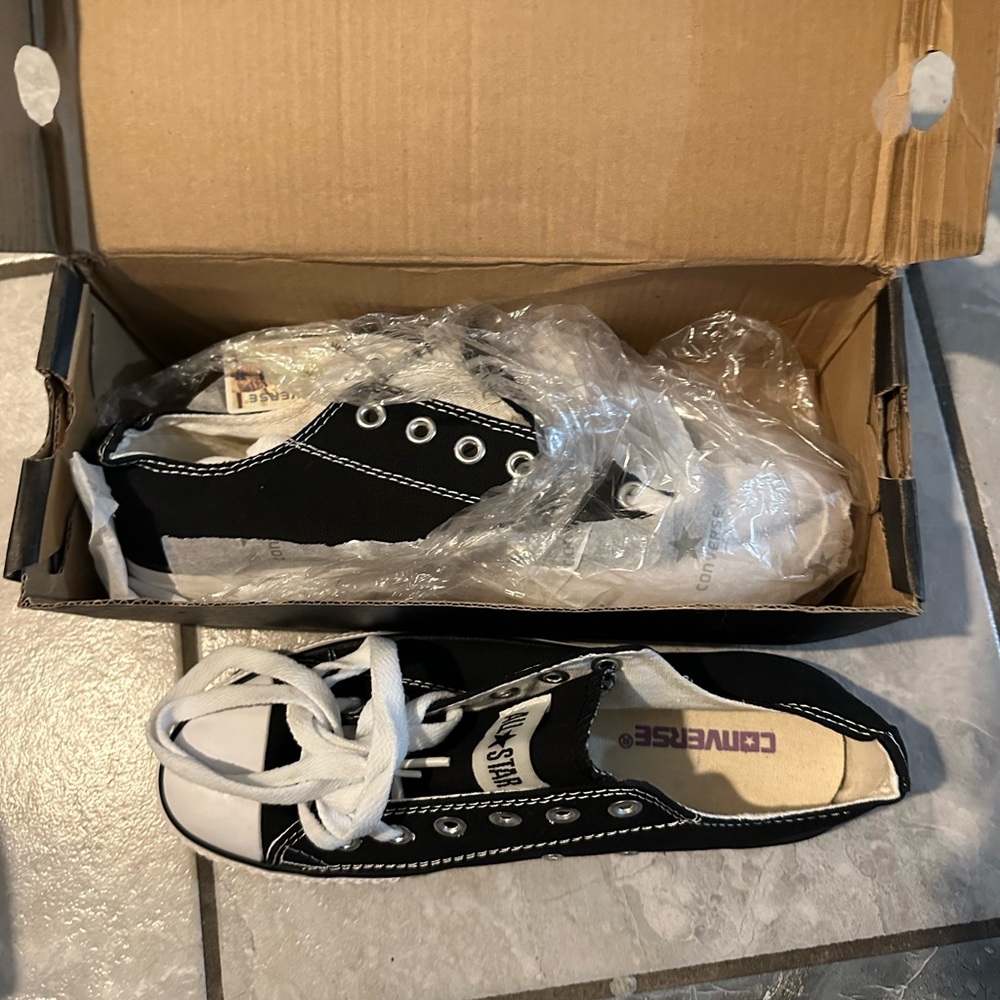 Shoes - Picture 6 of 6